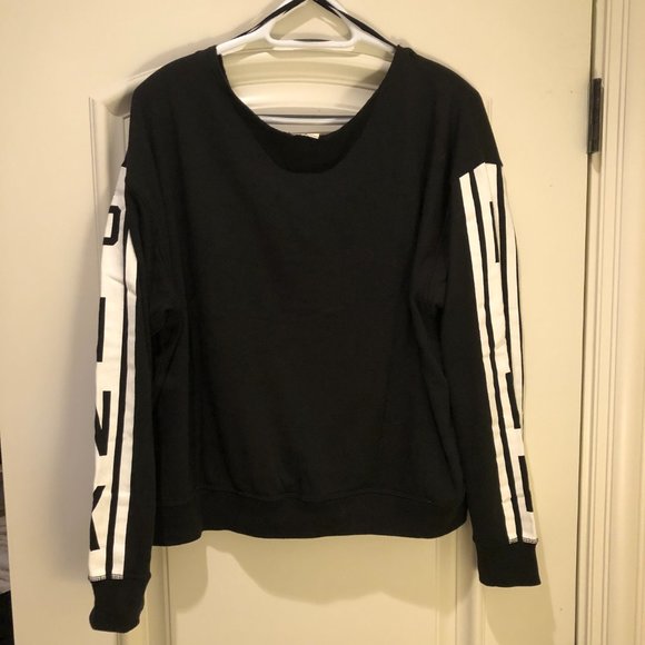 PINK Victoria's Secret Black Crewneck with Logo Detailing on Arm Size L - Picture 3 of 3